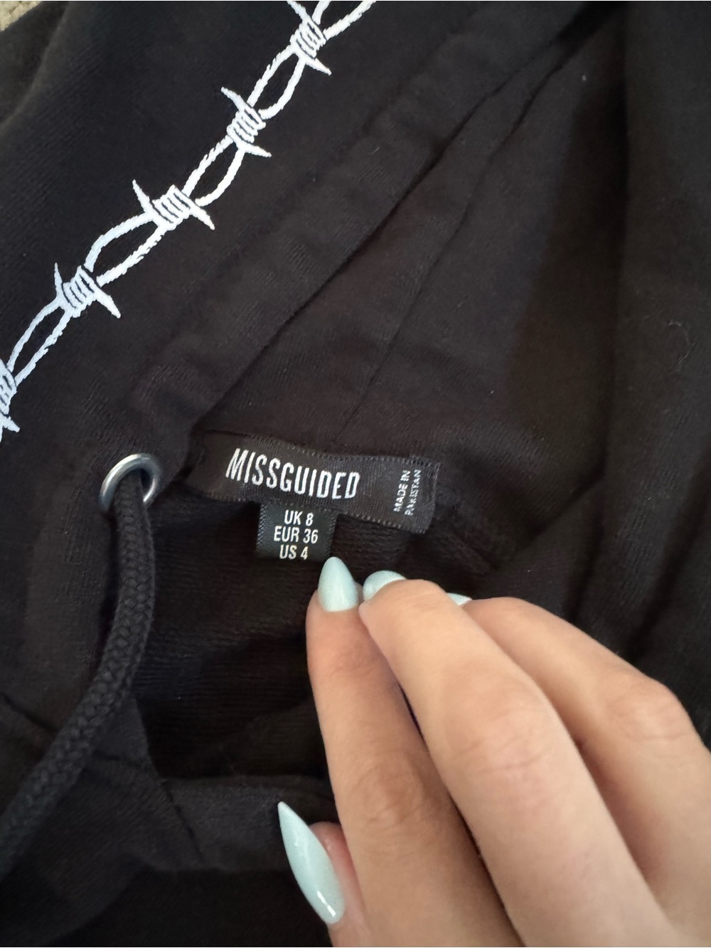 Missguided Sweatshirt - Picture 2 of 3
